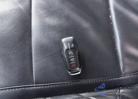 2017 Ford Explorer Platinum из США, поврежденный, VIN 1FM5K8HT1HGD51155